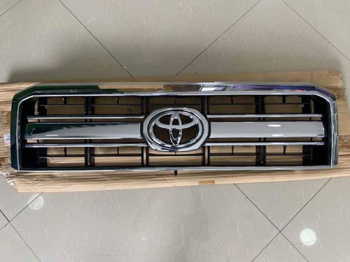 Parrilla Frontal Toyota Machito Cromada 2010-2016 