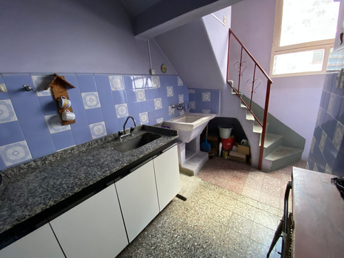 Imagen 23 de 24 de Ph 3 Ambientes Venta Flores Terraza Y Balcón