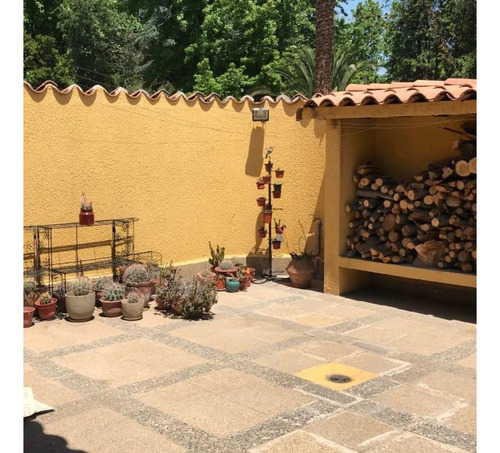 Casa Estilo Colonial En Condominio Los Ciruelos, Lo Pinto, C