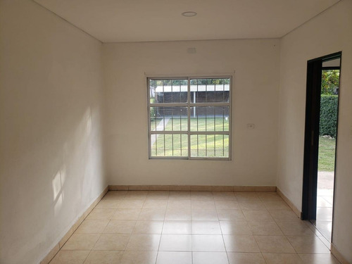 Imagen 3 de 12 de Casa - Dique Lujan