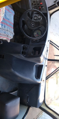 Mercedes Benz Neobus