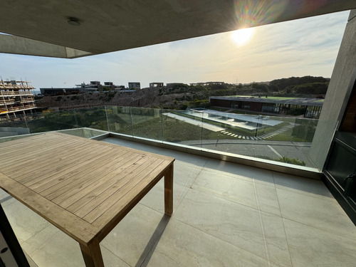Venta Apartamento 4 Dormitorios En Suite En Manantiales Punta Del Este