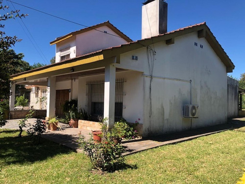 Imagen 3 de 18 de Chalet 4 Ambientes