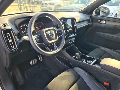 Volvo XC40 1.5 T5 PHEV R-Design Recharge Auto