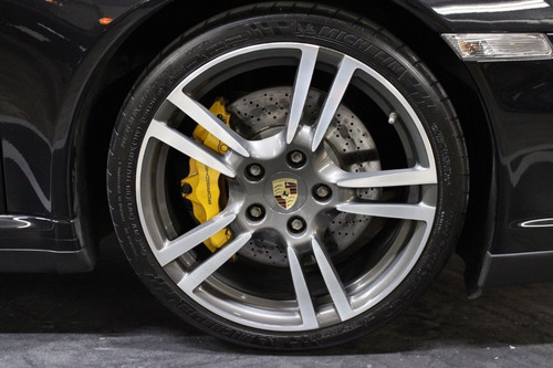 Imagen 11 de 12 de Porsche Turbo 2011