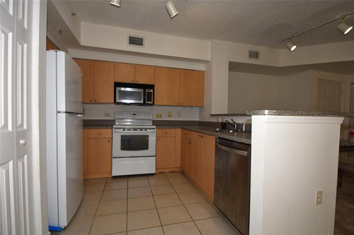 Venta De Departamento En Condominio De Lujo
