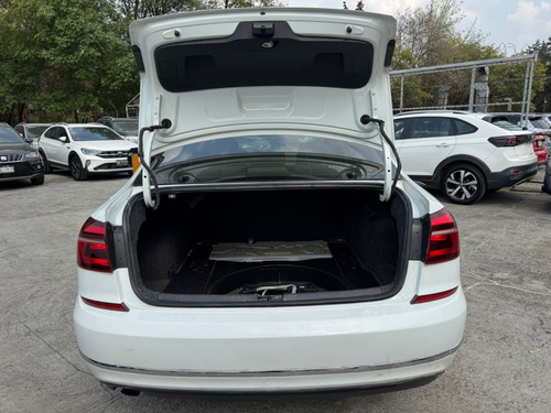 Volkswagen Passat 2.5 Tiptronic Comfortline At