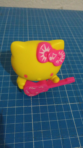 1976 2013 Sanrio Hello Kitty Guitarrista Mcdonald's (Usado)
