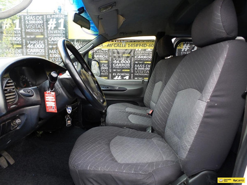 Imagen 14 de 15 de Hyundai Starex