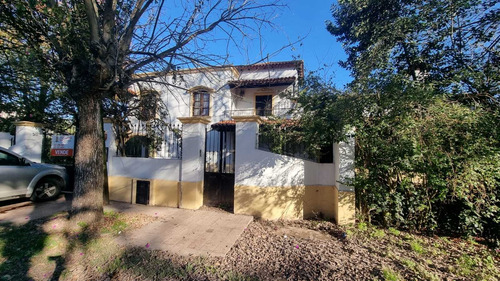 Casa Quinta  En Venta En City Bell, La Plata, G.b.a. Zona Sur