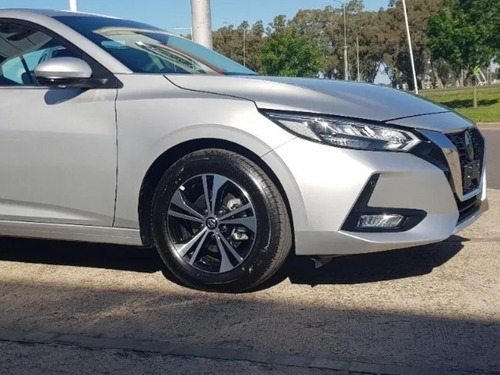 Imagen 5 de 15 de Nissan Sentra 2023 2.0 Advance Cvt