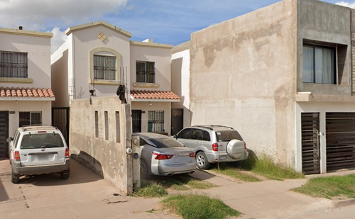 Casa En Remate-c. Manuel M.ponce, Jardines Del Bosque, Los Mochis, Sinaloa. -jcbb9