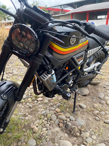 Daytona Scrambler 300