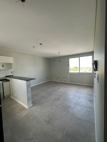 Imagen 4 de 16 de Vende Departamento Un Dormitorio Vista Al Rio