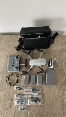 Drone Dji Mini 2 - Combo Fly More (3 Baterías) - 4k (usado) Gris (Usado)