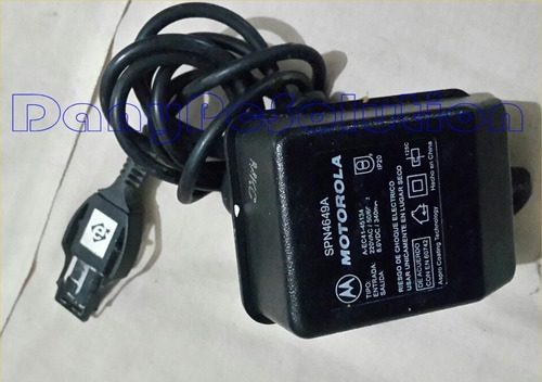 Cargador Motorola Spn4649a Salida: 8.6v. 340ma.