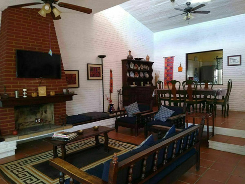 Imagen 9 de 16 de Venta De Casa En Cuernavaca, Estilo Tradicional En Gualupita