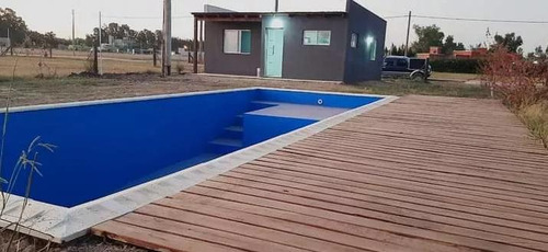 Casa En Venta - 2 Dormitorios 1 Baño - 430 Mts - San Miguel Del Monte, Buenos Aires