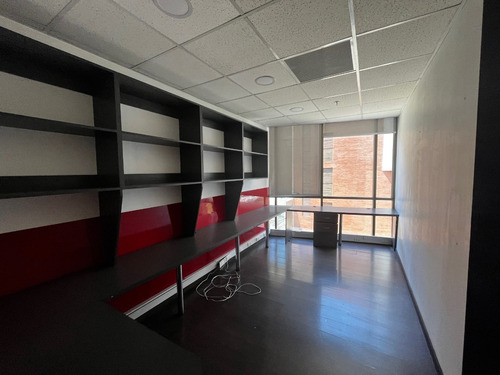 Vista Panorámica 300m2 Ciudad Empresarial Trifásica Privados