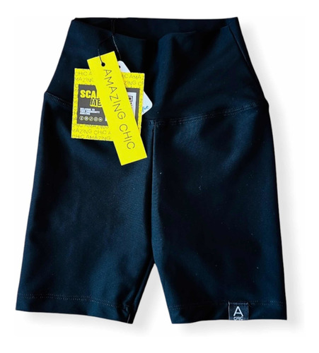 Imagen 2 de 7 de Calza Corta Biker Lycra Uv Upf50+ Mujer Lisa Negra