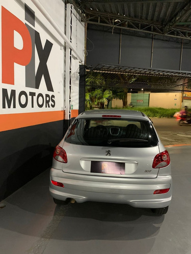 Imagem 2 de 4 de Peugeot 207 1.4 Xr 8v