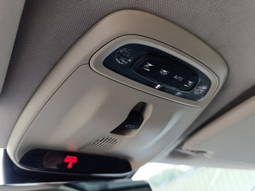 Volvo V40 2014