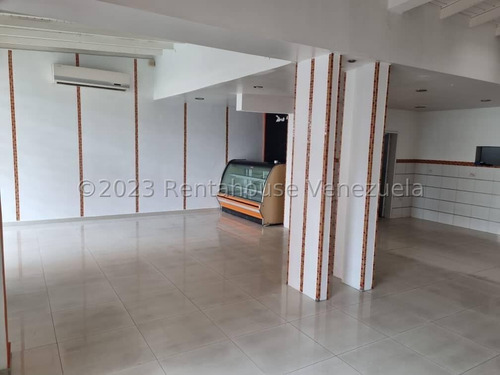 Local Comercial En Venta En Nueva Segovia Barquisimeto Lara -- %%m-c-t%% Cod. 24 Guion 3 7 5 9