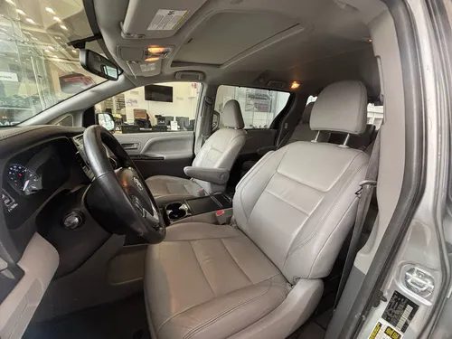 Toyota Sienna 3.5 Xle Piel At
