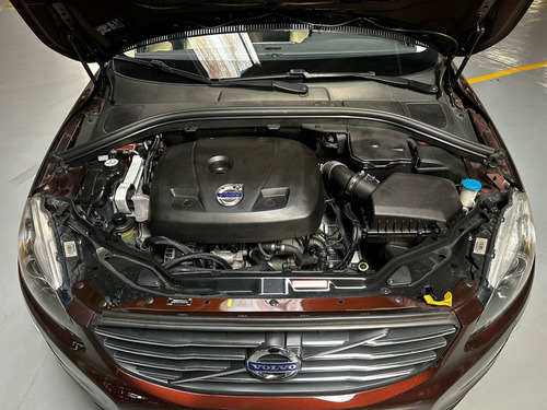 Volvo XC60 2.0 T5 DYNAMIC FWD TURBO GASOLINA 4P AUTOMÁTICO