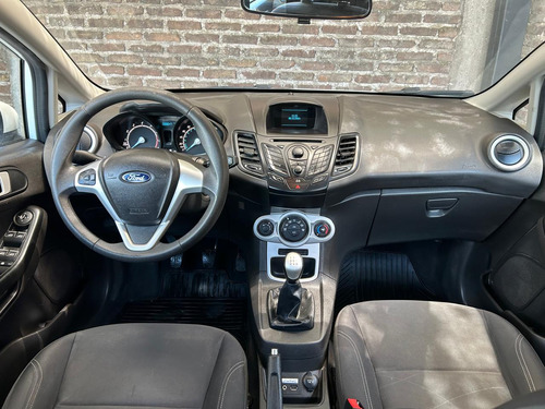 Ford Fiesta Kinetic 1.6 S Plus 120cv