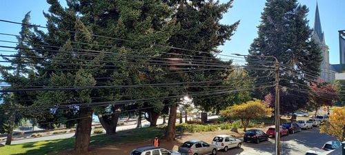 Departamento En Venta En Bariloche. Vista Al Lago. Cochera. Gimnasio Salón.