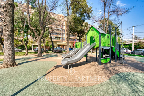Departamento Con Gran Vista Frenta A Una Plaza