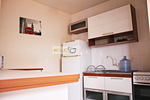 Imagem 20 de 30 de Casa Ampla Com Pátio E Edícula Em Forquilhinhas. - 3476