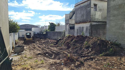 Imagen 3 de 10 de Alquiler. Trabajos Minicargador Bobcat. Retroexcavadora