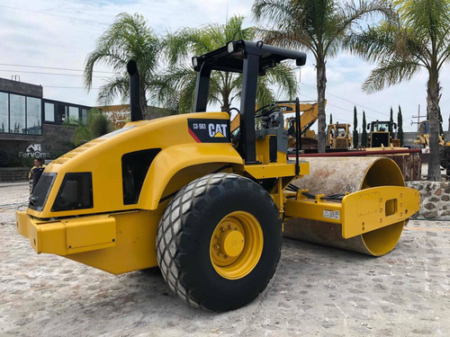 Imagen 3 de 15 de Vibro Compactador Cs-563e (cat, Año 2009, 5000 Hrs)