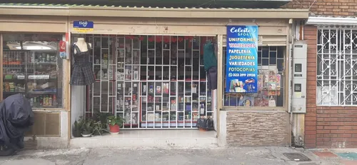 Vendo Miscelanea Pequeña Y Uniformes De Colegio Del Sector