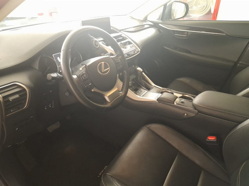 Lexus NX 300h Luxury