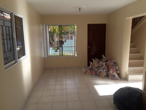 Imagen 7 de 14 de Venta Casa Urbanización Máximo Gómez Santo Domingo Norte
