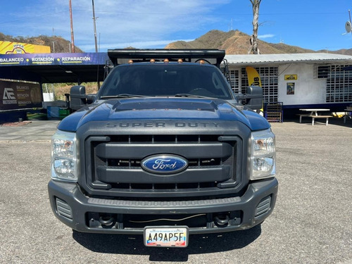 Imagen 2 de 18 de Ford F-350