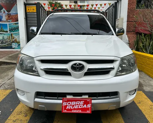 Toyota Hilux De Estacas 2.7 A Gasolina 4x2 Mt Mod 2009