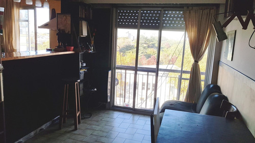 Imagen 2 de 7 de Departamento 2 Ambientes Con Cochera
