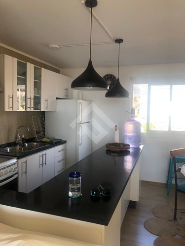 Casa En Venta De 2 Dorm. En La Serena