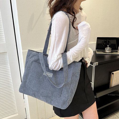 A Bolso De Pana Para Mujer Con Bolsillos Y Compartimentos,