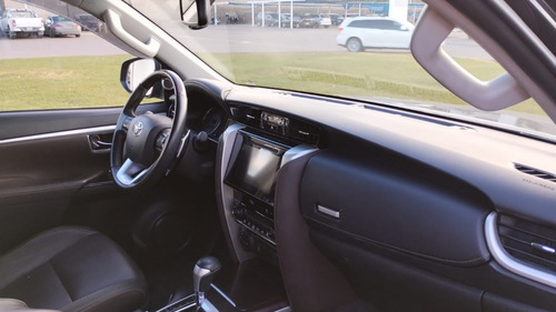 Toyota Sw4 Srx 2.8 Tdi Aut 7 Asientos