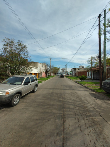 516 E/- 6bis Y 7. Vendo Local Y Cocheras S/ Lote 10 X 40 Mts. Retasado!! Oportunidad! Antes U$s 75.000.- Ahora U$s 59.000.-