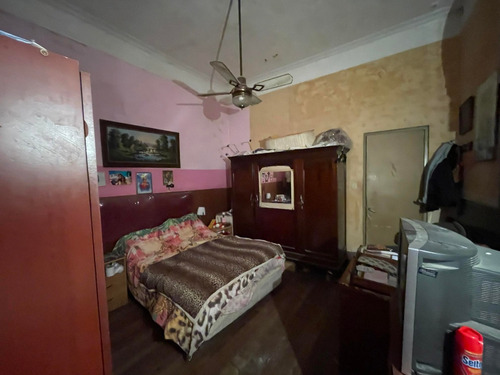 Elpidio Gonzalez 5300, Caba/ Casa 4 Amb Lote Propio / Patio Terraza Garage / 180m2 / U$s 200.000
