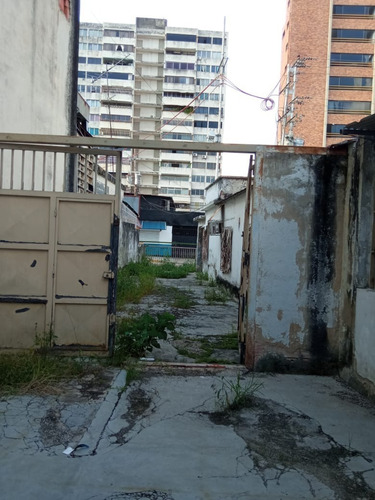 Imagen 9 de 16 de Casa Sector La Ceiba Av. Bolivar Valencia Atc-893 Marisol 04244923040