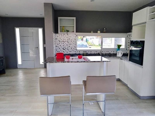 Venta Con Financiación - Casa En El Aljibe - Bayugar Negocios Inmobiliarios