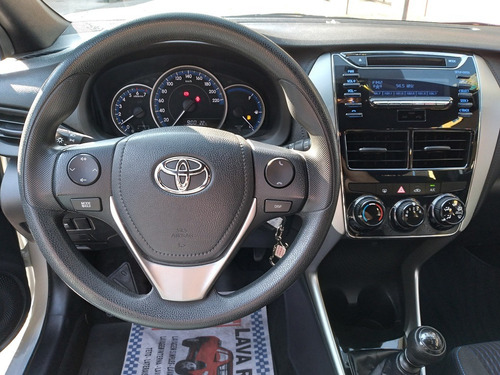 Toyota Yaris 1.3 Xl Live 16v 5p 6 marchas