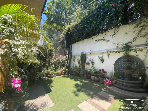 Casa En Venta Desarrollada En Dos Niveles Con Un Mezzanine, En La Calle De Av. México En La Colonia Heroes De Padierna
